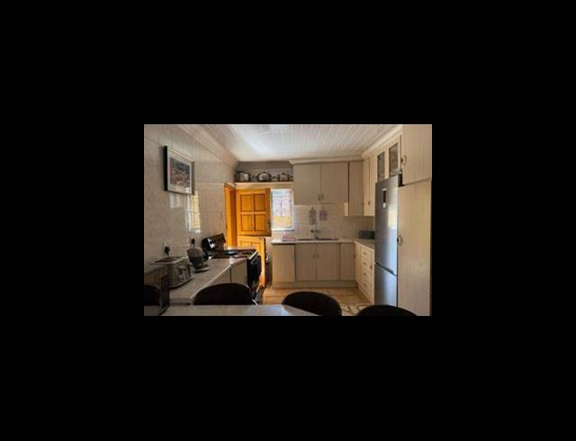 4 BEDROOM HOUSE FOR SALE IN CHANTELLE